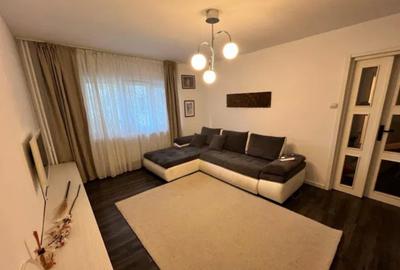 Apartament cu 2 camere semidecomandat, mobilat în Timpuri Noi