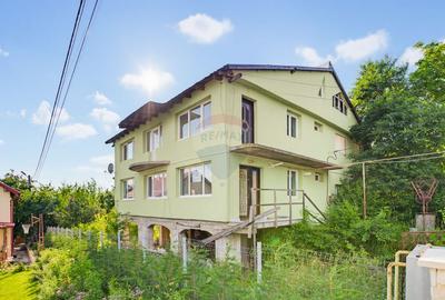 Casă individuală 164 mp | 2 unități independente | Etaj + Mansardă | T - 3