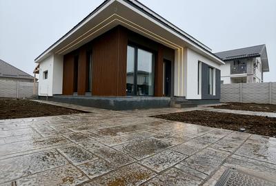 Casă parter de vânzare – 4 camere, teren 410 mp | Încălzire în pardoseală - 1