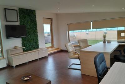 Spatiu birouri modern, mobilat integral - 1