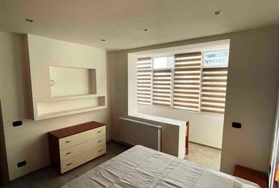 Apartament cu 2 camere semidecomandat în Podu Roș