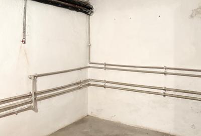 VILA INTERBELICA IN CURS DE RENOVARE COMPUSA DIN DOUA APARTAMENTE - PARCUL CAROL - 14