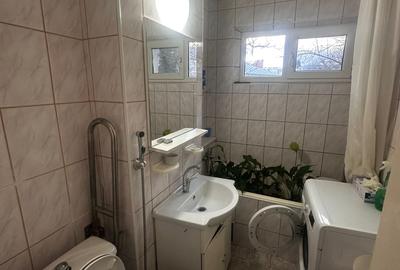 Apartament 2 camere, etajul 1/4, zona Podu Ros - 6