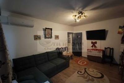 Apartament cu 3 camere semidecomandat în Alexandru cel Bun