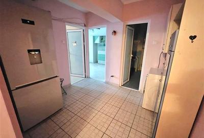 Apartament 3 camere, etaj 1,  Pacurari Petru Poni - 9