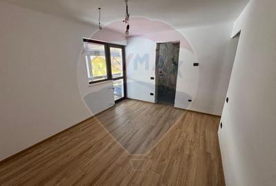 Casa  si  teren zona Balaurul - 12