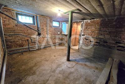 Casa de vanzare teren 412 mp garaj Terezian Sibiu COMISION 0 - 12