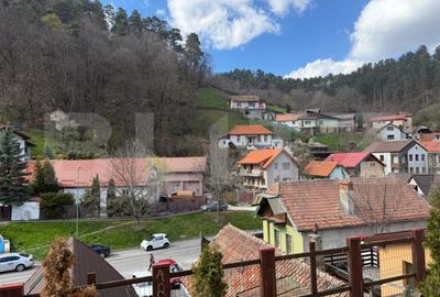 Casă individuală cu 2 camere în Schei