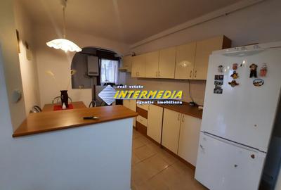Apartament 3 camere de inchiriat in Alba Iulia zona Centru - 4