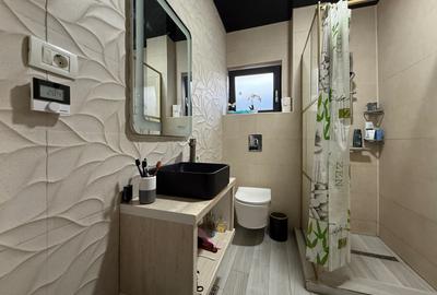 Mamaia-Sat, Vila modernă, mobilata si utilata complet, 15 camere - 15