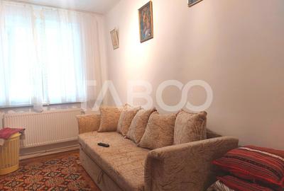 Apartament 55 mp 3 camere etaj 3 balcon pivnita Piata Noua Cisnadie - 6