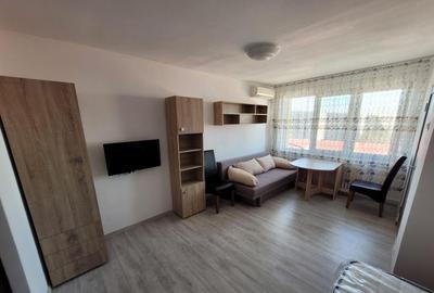 Garsoniera 1 Decembrie 1918 30 Mp Bloc 1975 Reabilitat - 1