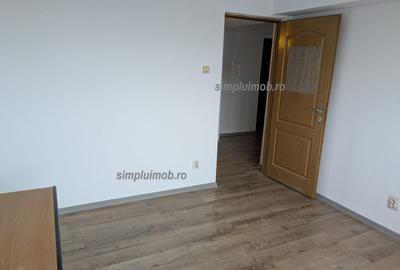 Decomandat Bloc 1984 Metrou Dristor Sector 3 - 6