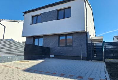 Casa noua, incalzire in pardoseala, 2 locuri de parcare, Se accepta credit - 15
