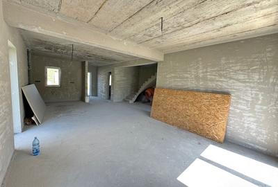 Duplex construit la standarde înalte de calitate la intrare in Corusu - 11