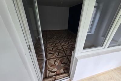 Vanzare 2 cam cu bucatarie utilata, reabilitat, loc parcare,Calea Vitan cu Bravu - 5