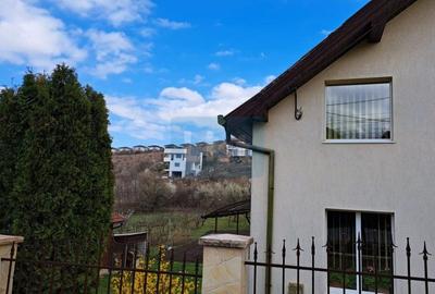 Vila superba, 5 cam, D+P+E, garaj, panorama frumoasa! - 3