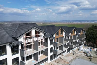 Apartament modern 49.7 mp utili 2 camere si curte 50 mp in Da Vinci - 1