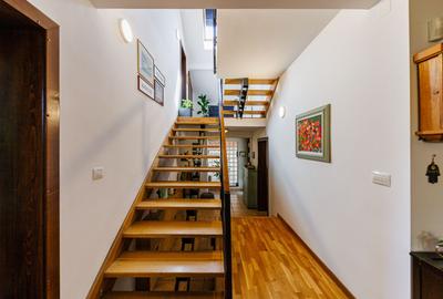 Locuiește lângă pădure, dar cu toate facilitățile la îndemână - 12