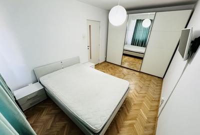 Apartament cu 2 camere, Zona Piata Hermes