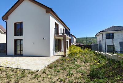Casă cu garaj de vânzare – Chinteni, zonă liniștită - 3