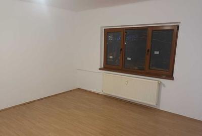 Apartament cu 2 camere decomandat în Brâncoveanu