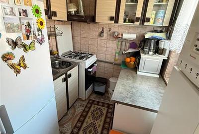 Apartament deosebit cu 2 camere cu centrala etaj 4 zona Sagului - 1
