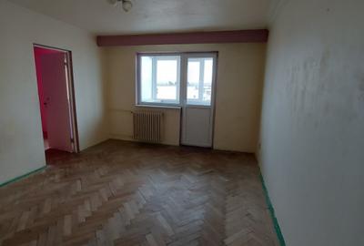 Vand ap 2 cam Pitesti  C. N. Al. Odobescu, SD sup 43 mp et. 4/4 Pret 50 600Euro