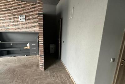 Spatiu comercial de vanzare  ,98 mp , BMW - 5
