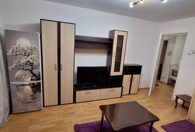 Apartament cu 2 camere decomandat, mobilat în Drumul Taberei