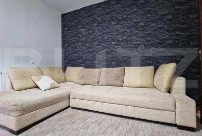 Apartament cu 3 camere semidecomandat, mobilat în Florești
