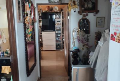 2 Camere, Decomandate,  Etaj Intermediar, - 4