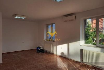 Spatiu comercial/ Birouri, Gheorgheni, Zona Albac, - 1