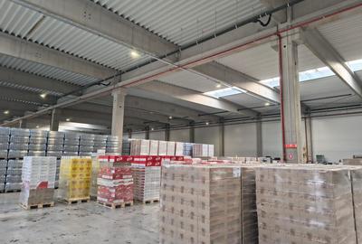 Hală industrială nouă, 2 000 mp. 3,5 Euro + TVA/lună/mp. Comision 0 - 7