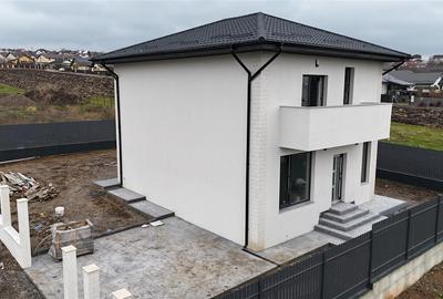 Casa Valea Adanca,4 camere, 2 bai,Incalz Pard,Placa,0% comision - 2