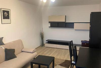 Apartament cu 3 camere decomandat, mobilat în Unirii