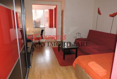 Garsonieră semidecomandată în Titan