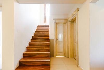 Casa individuala cu piscina - Comision 0% - 18