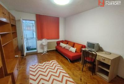 Garsonieră decomandată, mobilată în Complex Studențesc