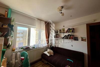 Apartament 3 camere, etaj 3, centrala proprie, zona Lipovei - 5