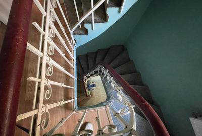 Apartament 3 camere | Vila | Gara De Nord | Scara Interioara | - 2