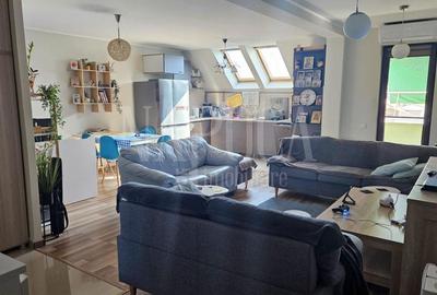 Apartament 3 camere de vanzare in Floresti - 1