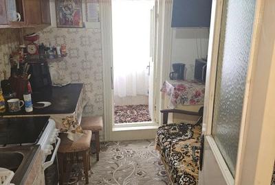 Apartament cu 2 camere decomandat, mobilat în Baza 3