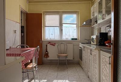 Vand ap 4 camere la pret de 3 camere -zona Micalaca-Miorita - 11