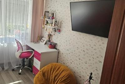 Apartament 3 camere Decomandat - 11