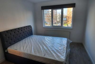 Apartament cu 2 camere semidecomandat, mobilat în Dâmbu Pietros