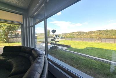 Casa cu piscina interioara si proveliste catre CETATE - 1