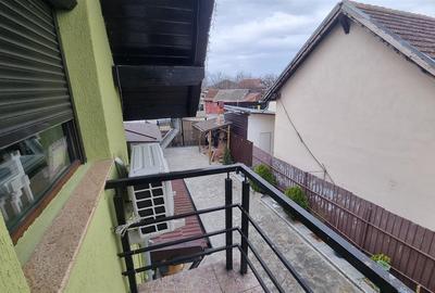 Casa de vanzare moderna cu costuri reduse, panouri solare si spatiu comercial in - 15