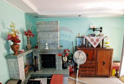 Vand sau schimb cu apartament  2 sau 3 camere si diferenta - 5