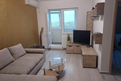 Garsonieră decomandată, mobilată în Apărătorii Patriei